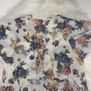 Kimchi Blue Urban Outfitters Floral Lace Top Size Medium